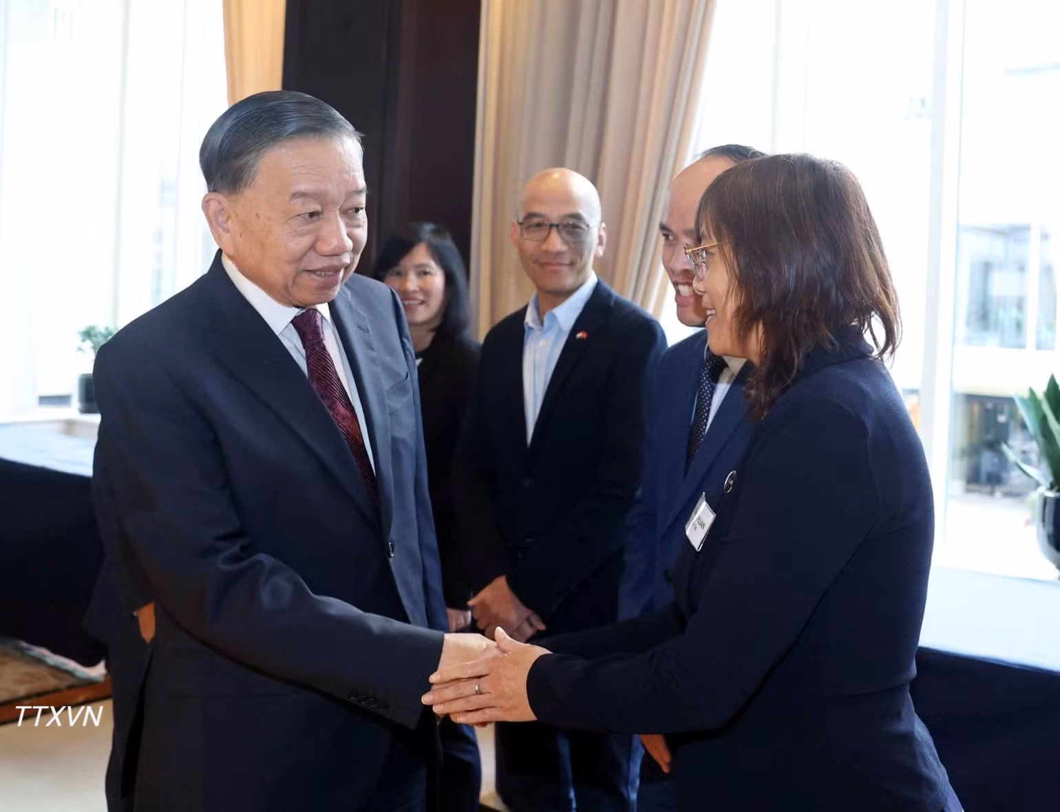 El secretario general del Partido Comunista y presidente de Vietnam, To Lam, se reúne con expertos e intelectuales coterráneos en Bélgica y Luxemburgo. (Foto: VNA)