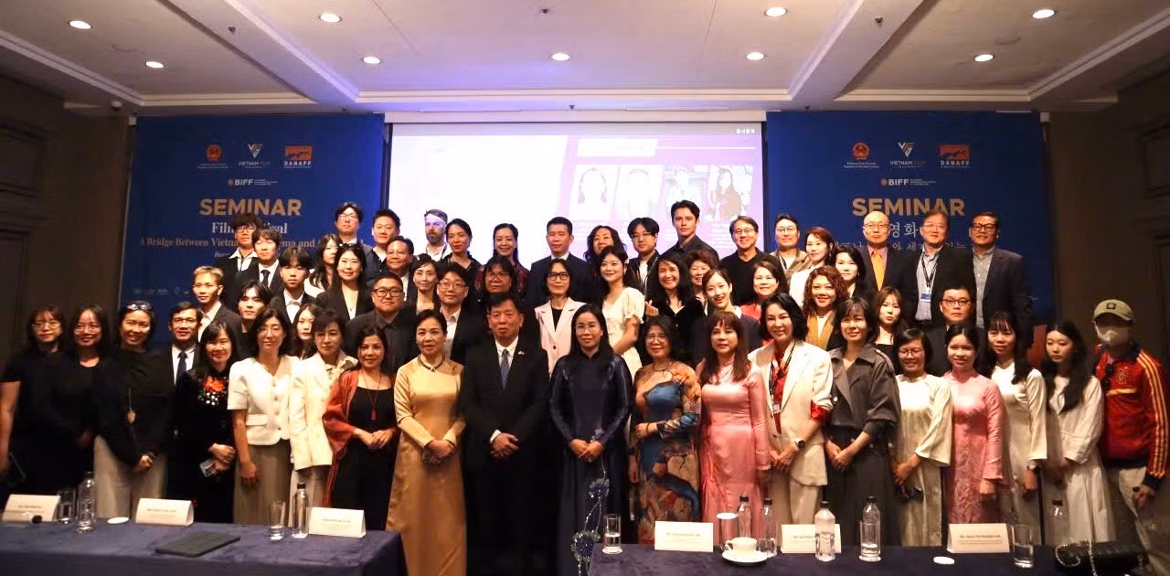 Participantes en el seminario (Foto: Embajada de Vietnam en Corea del Sur)