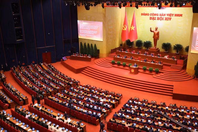 Durante la sesión inaugural del XIV Congreso Nacional del Partido Comunista de Vietnam. (Foto: VNA)