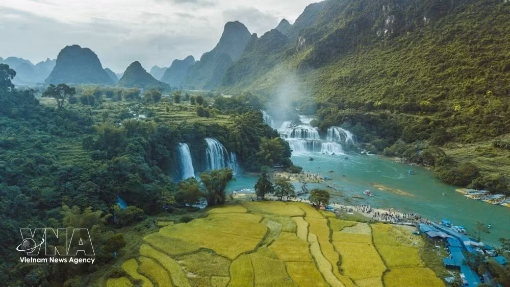 La cascada de Ban Gioc, situada en la frontera entre Vietnam y China, forma parte del Geoparque Mundial Non Nuoc Cao Bang de la Unesco. (Fuente: VNA)