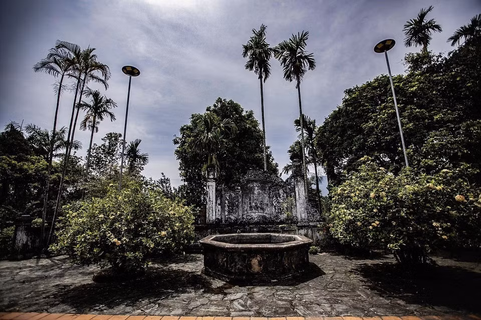 La vivienda tradicional de la familia Dinh Cong en la comuna Luong Son, provincia de Phu Tho, conserva aún muchas de sus características históricas. (Foto: VNA)