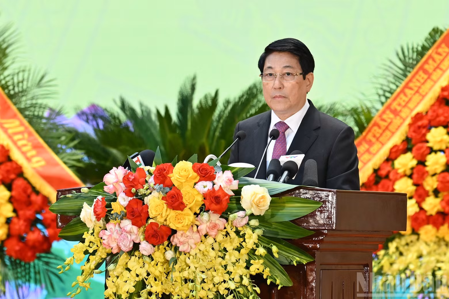 El presidente Luong Cuong pronuncia un discurso en la ceremonia.