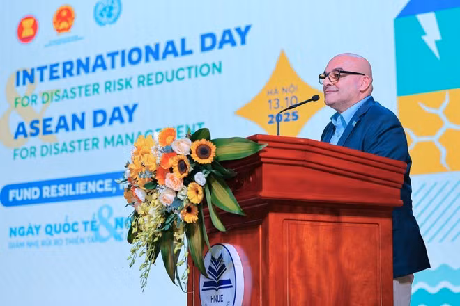 Ziad Nabulsi, Representante Interino de Unicef en Vietnam, habla sobre el Concurso Genes Verdes. (Foto: VNA)