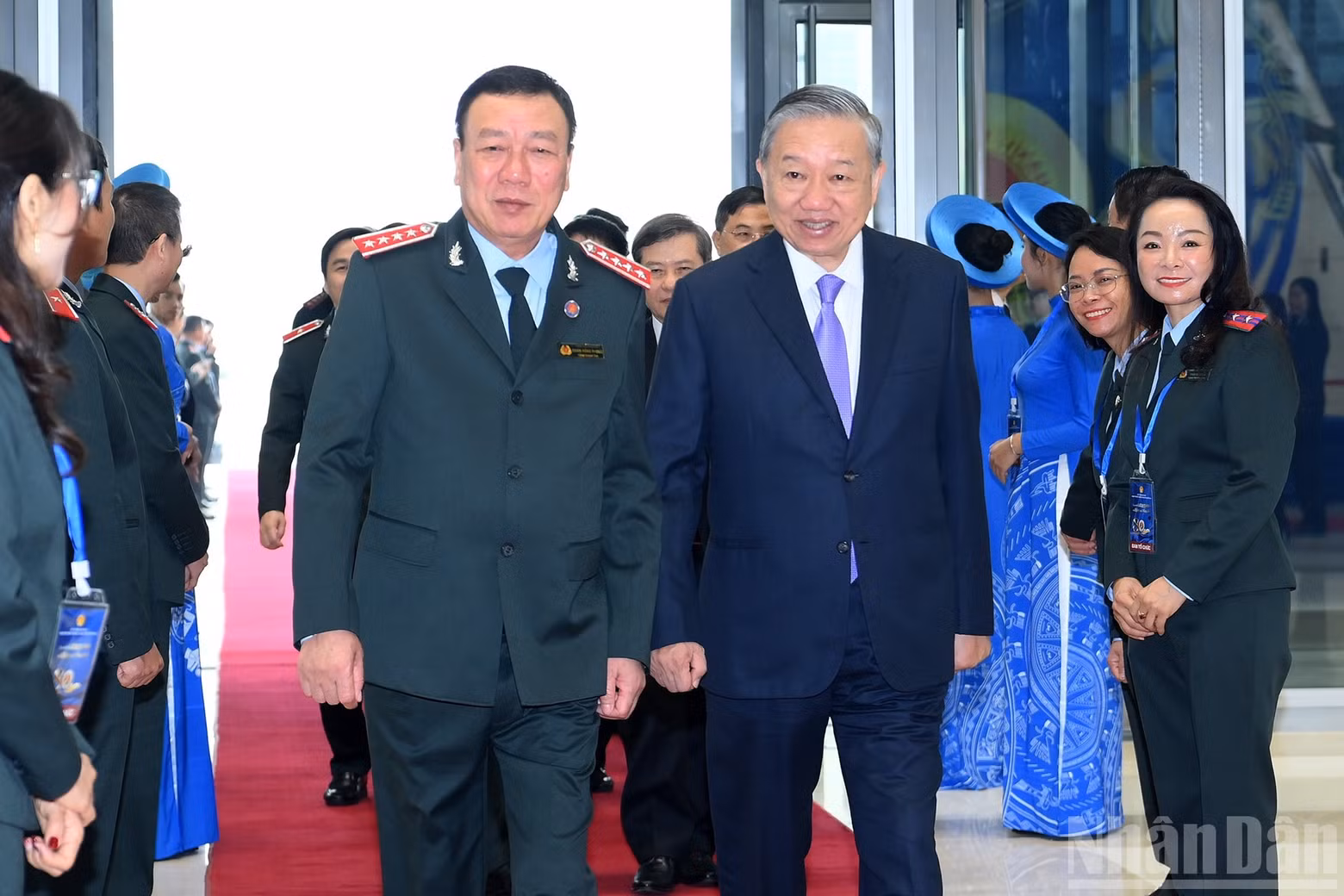 El secretario general To Lam asiste al acto conmemorativo por el 80º aniversario del Día Tradicional de la Inspección de Vietnam.