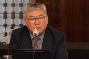 Bae Yang-soo, profesor honorario del Departamento de Vietnamita de la Universidad de Lenguas Extranjeras de Busan, Corea del Sur, y académico especializado en estudios sobre Vietnam. (Foto: cortesía del protagonista).