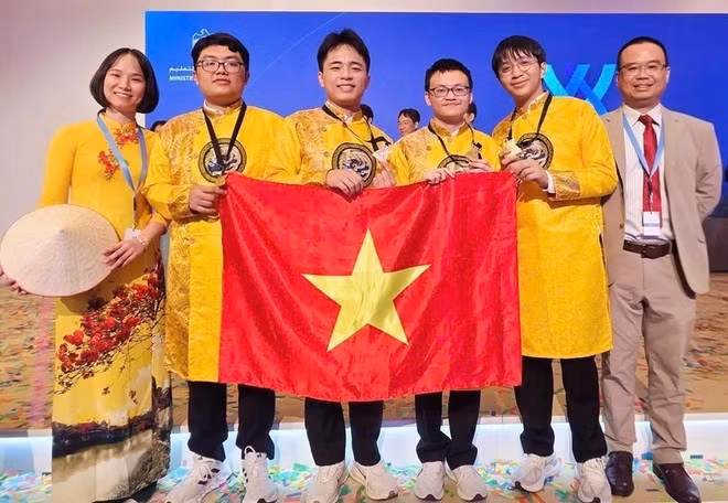 El equipo vietnamita ganó cuatro medallas de oro en la Olimpiada Internacional de Química de 2025. (Foto: Ministerio de Educación y Formación)