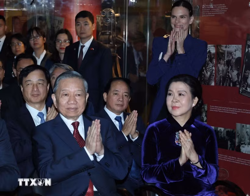El secretario general del Partido Comunista y presidente de Vietnam, To Lam, y su esposa en la cita.