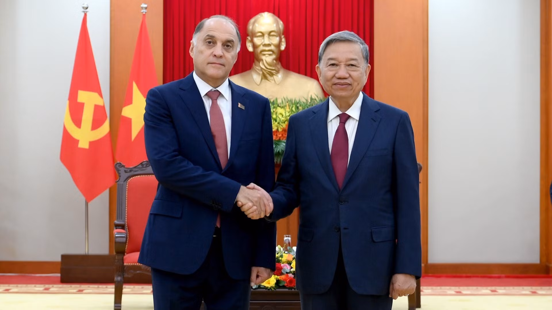 [Foto] Líder partidista vietnamita recibe a secretario del Consejo de Seguridad de Belarús