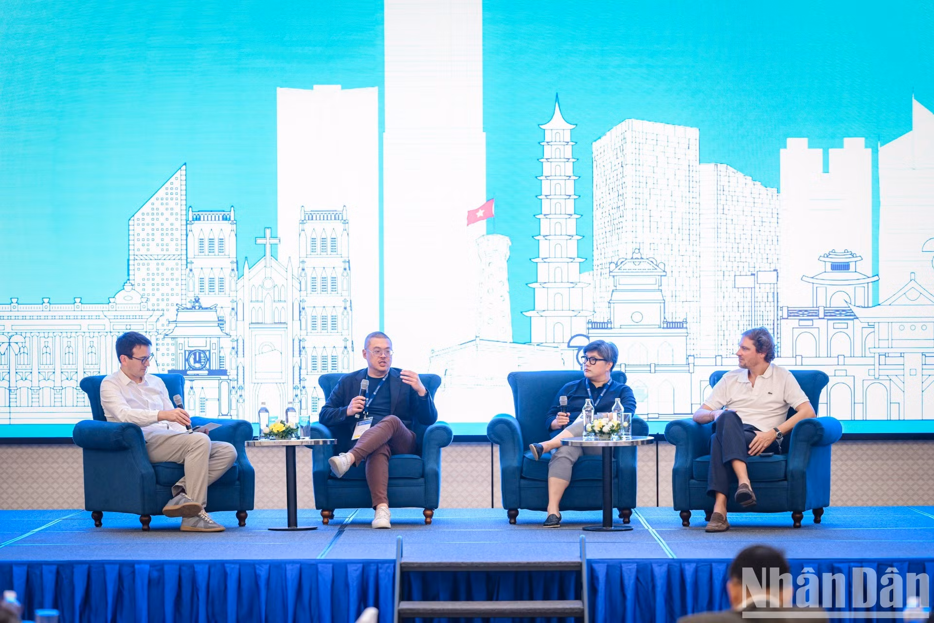 El Foro contribuye a materializar los objetivos de transformación digital y a mejorar la competitividad del periodismo vietnamita en la nueva era.