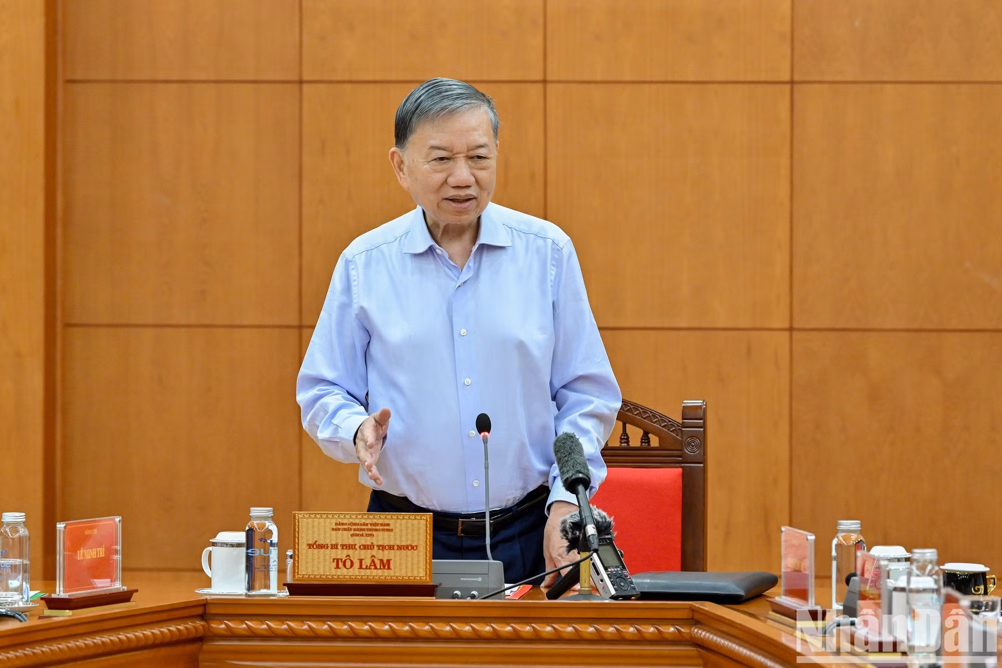 El secretario general del PCV y presidente de Vietnam, To Lam, interviene en la reunión del Buró Permanente del Comité Directivo Central para la Prevención y Lucha contra la Corrupción, el Despilfarro y los Fenómenos Negativos.