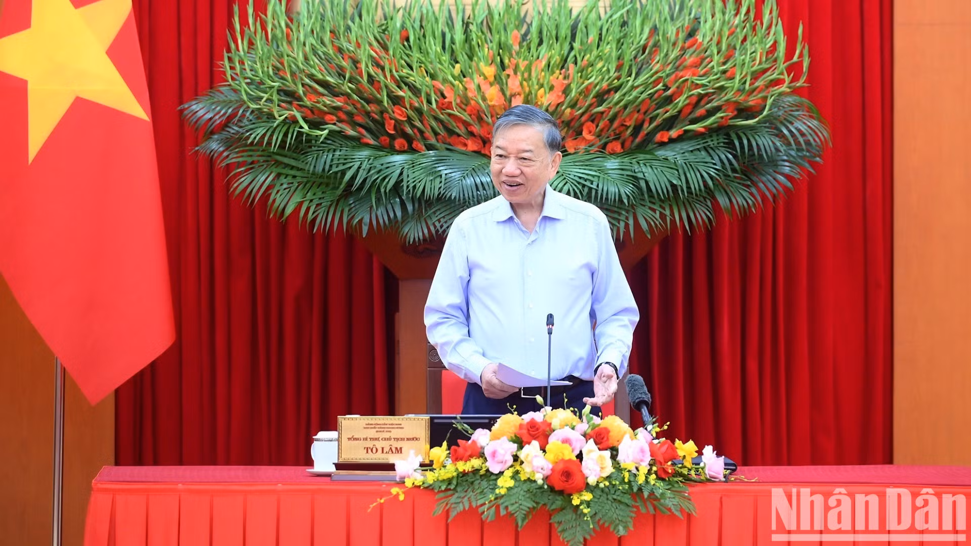 El secretario general del PCV y presidente de Vietnam, To Lam, preside la segunda reunión del Comité Directivo encargado de resumir los 100 años de liderazgo del Partido en la revolución vietnamita. 