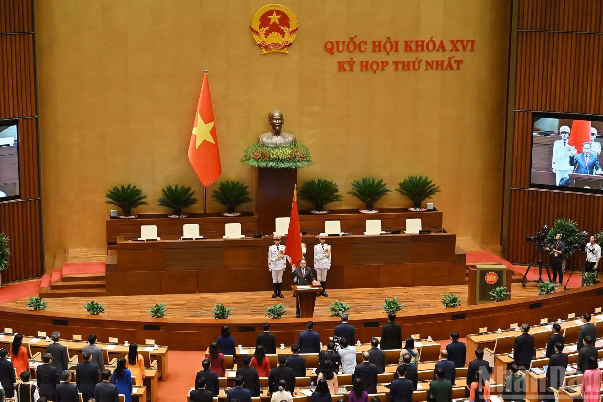 El presidente de la Asamblea Nacional Tran Thanh Man interviene en la ceremonia.