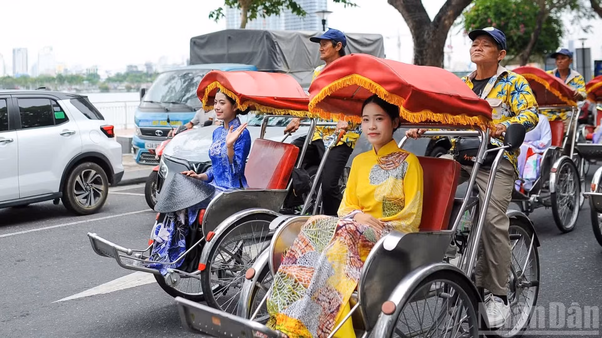 El evento busca honrar y difundir los valores del ao dai en la vida contemporánea.