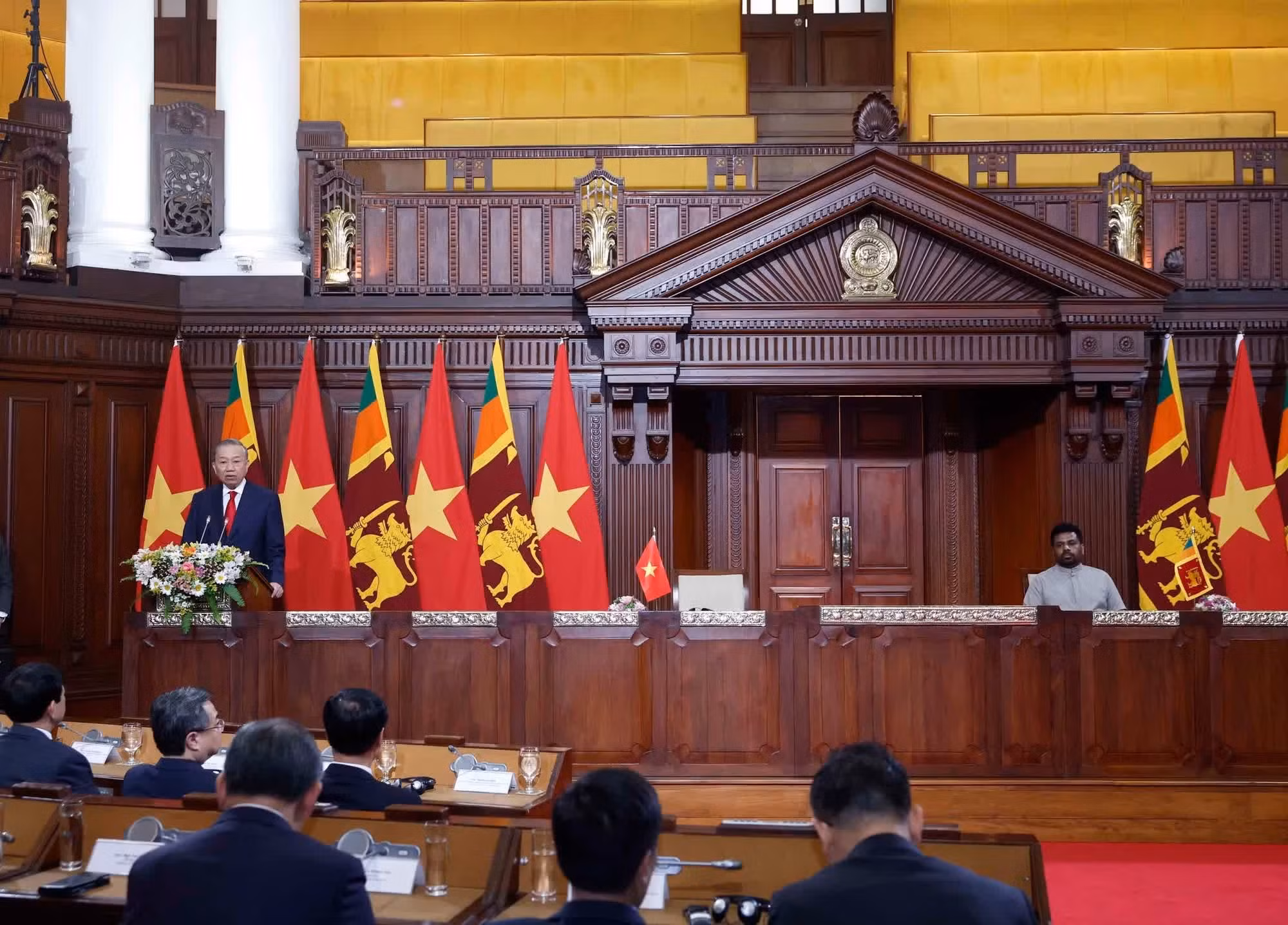 El secretario general del PCV y presidente de Vietnam, To Lam, interviene en el encuentro. (Foto: Thong Nhat/VNA)