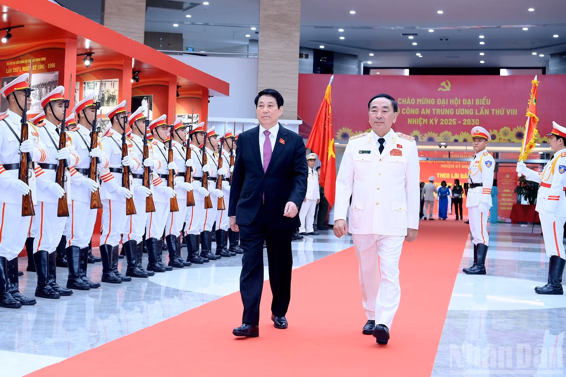 El presidente vietnamita, Luong Cuong, en la cita.