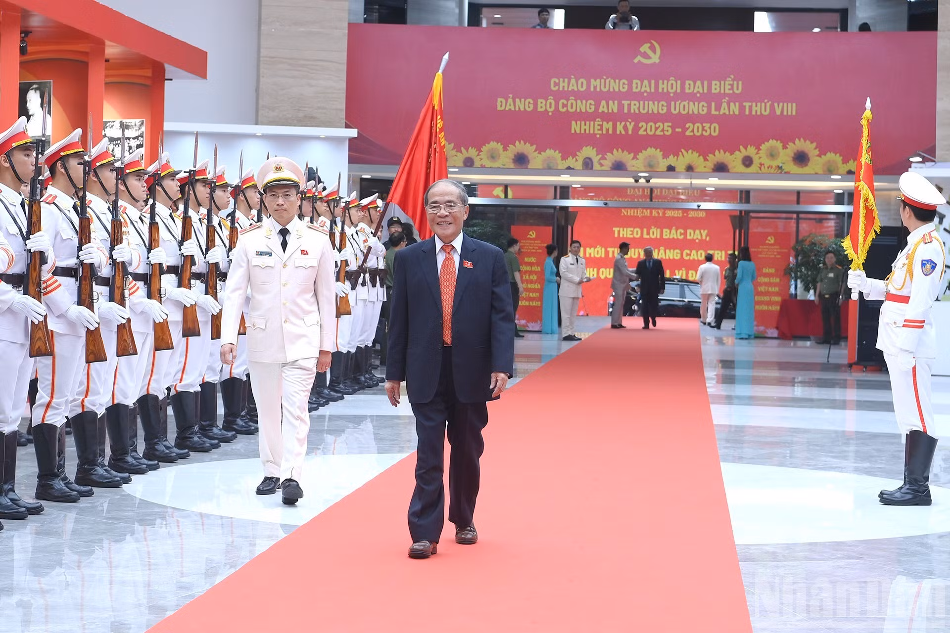 El extitular de la Asamblea Nacional de Vietnam, Nguyen Sinh Hung.