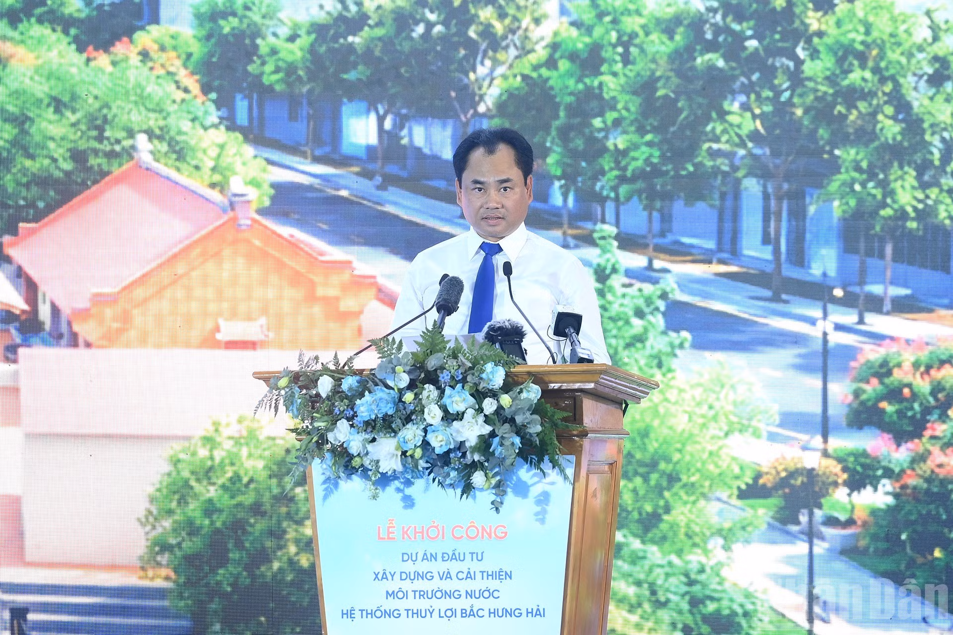 El ministro de Agricultura y Medio Ambiente, Trinh Viet Hung, habla en la cita.