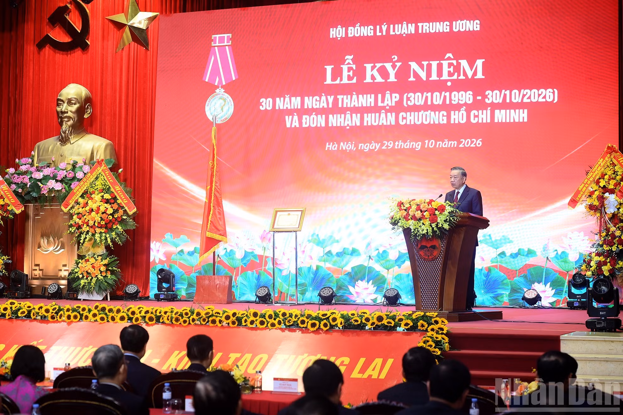 El secretario general del Partido Comunista y presidente de Vietnam, To Lam, pronuncia un discurso.
