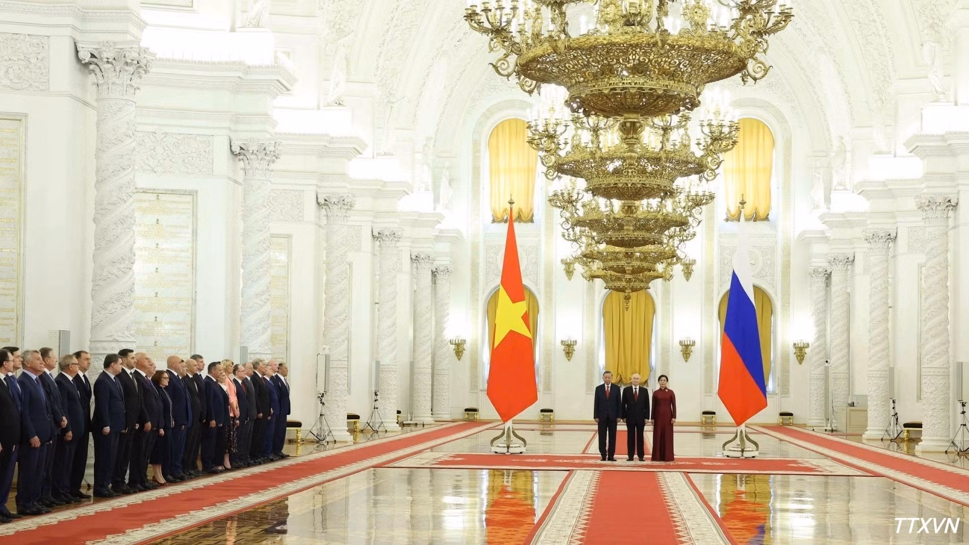 [Foto] Presidente ruso preside ceremonia de bienvenida a máximo dirigente vietnamita