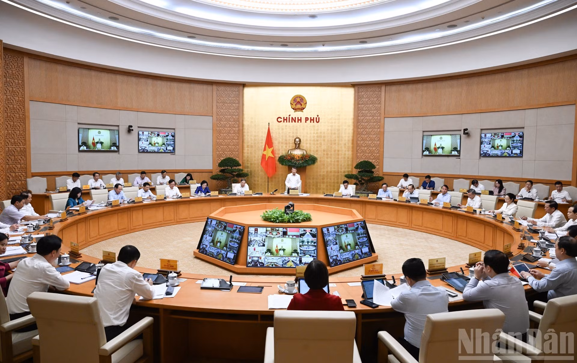 Panorama de la reunión.