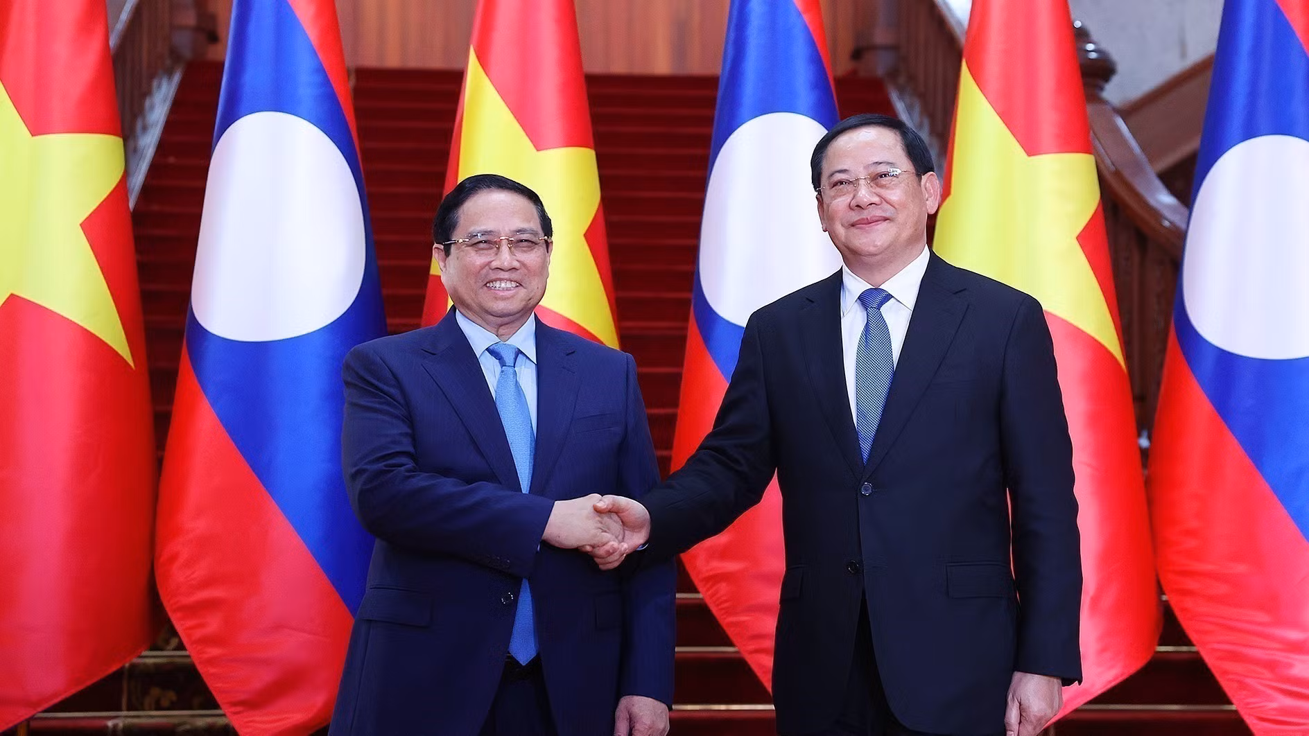 [Foto] Premier vietnamita se reúne con su homólogo de Laos