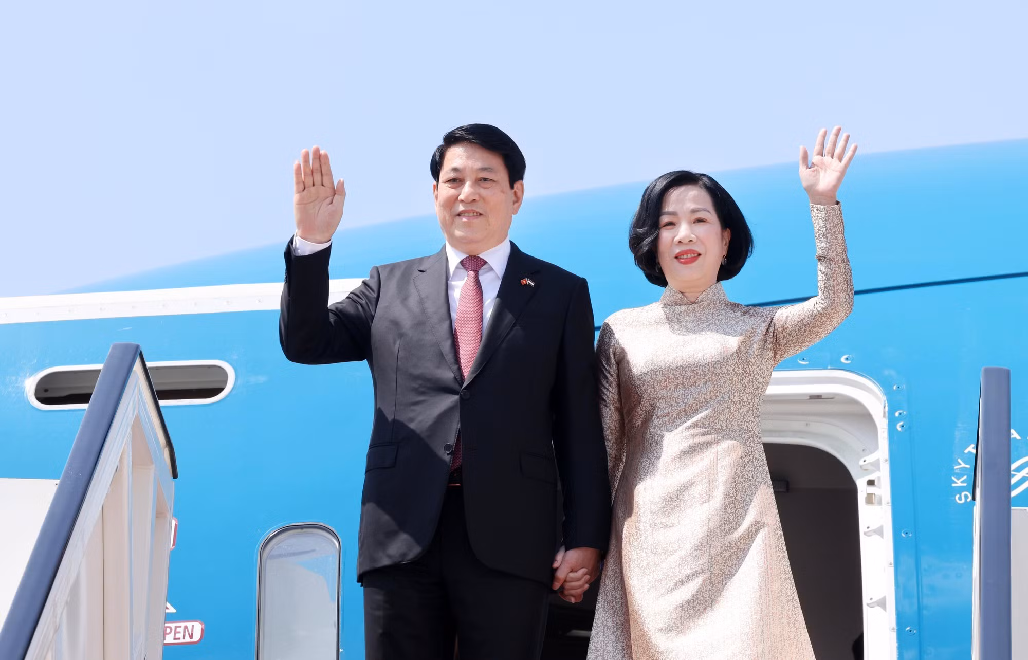 [Foto] Presidente vietnamita llega a El Cairo, iniciando visita de Estado a Egipto