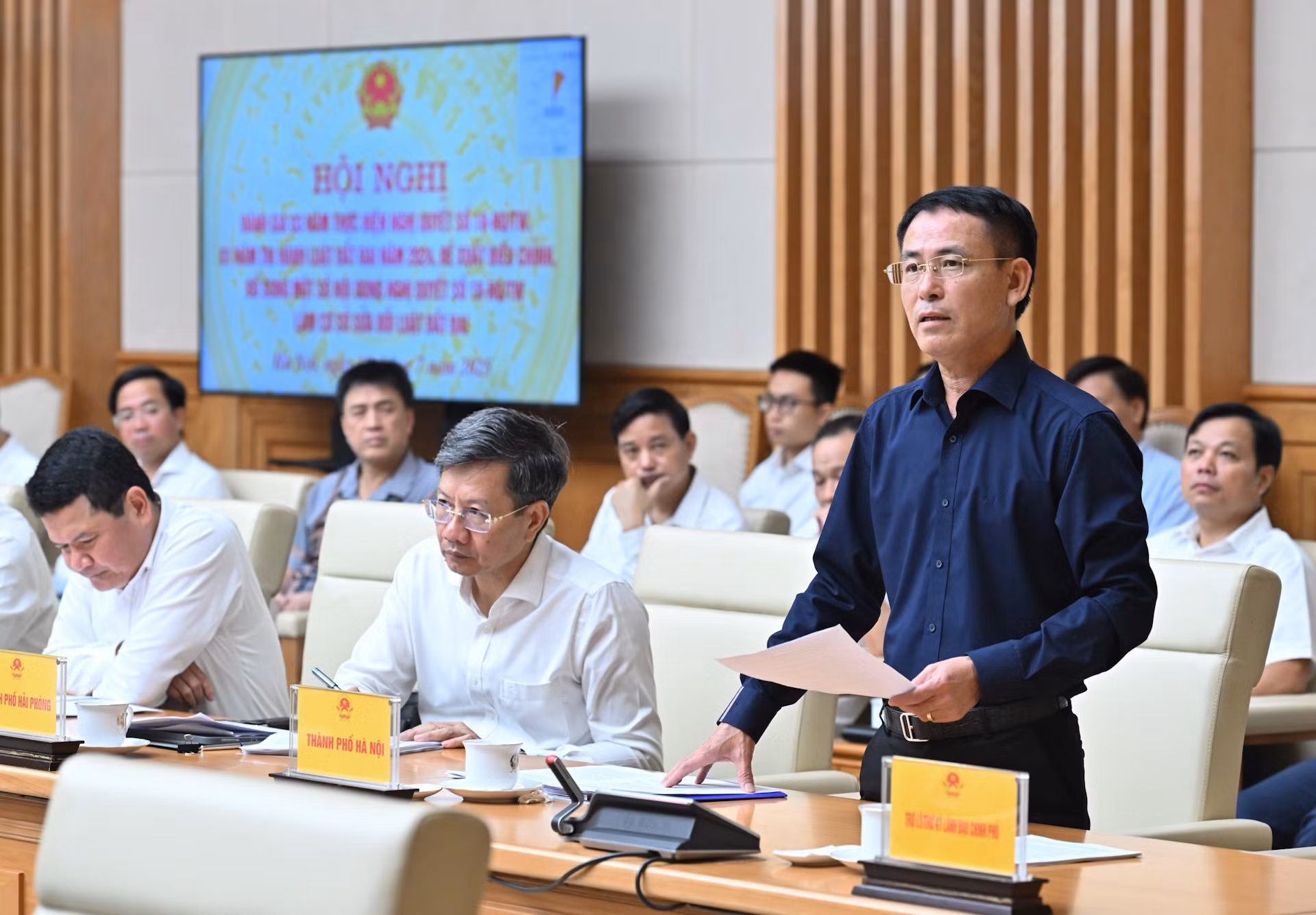El vicepresidente del Comité Popular de Hanói, Nguyen Trong Dong, habla en el evento.