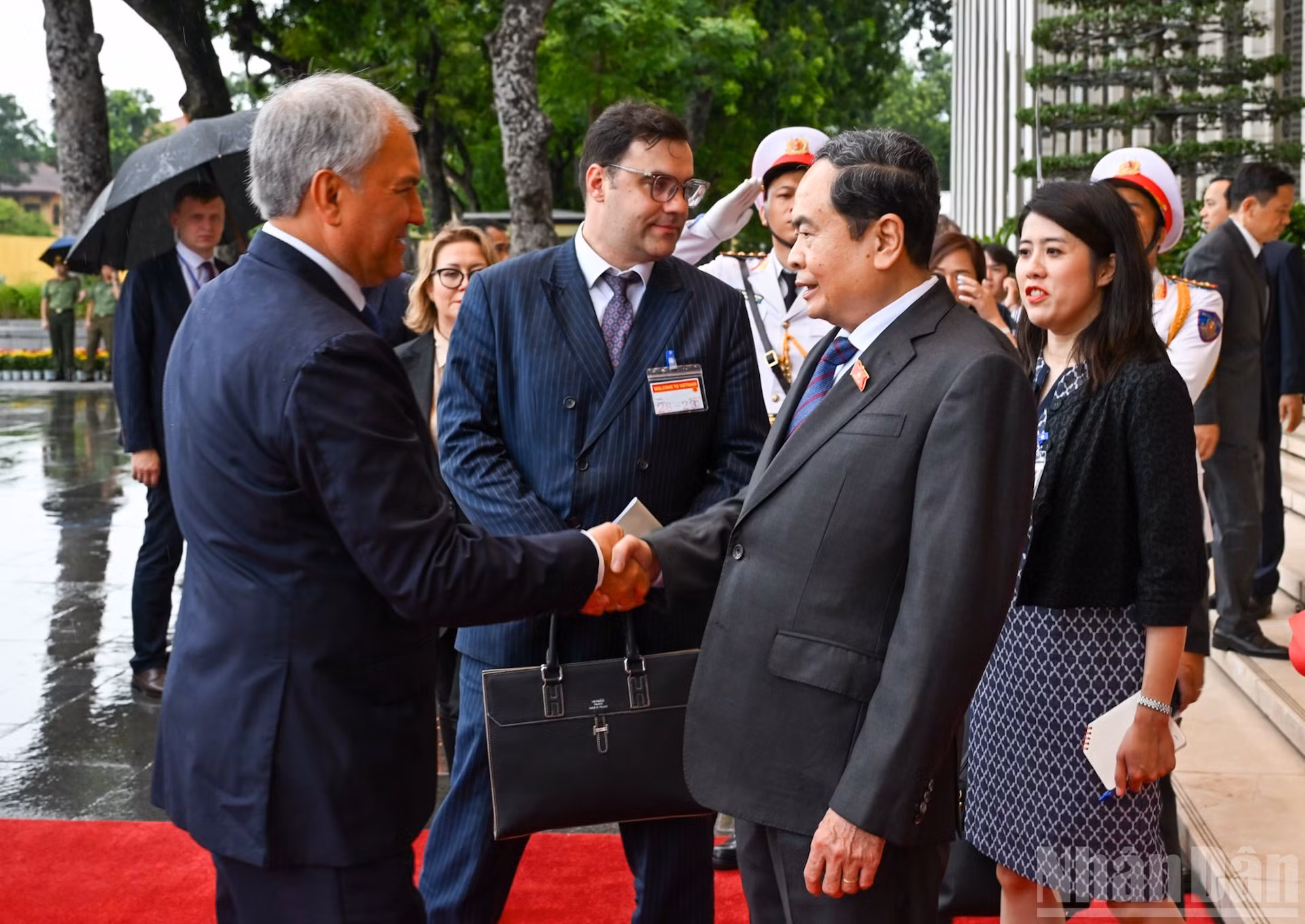 El presidente de la ANV, Tran Thanh Man, recibe al presidente de la Duma Estatal de la la Asamblea Federal de Rusia, Vyacheslav Volodin.