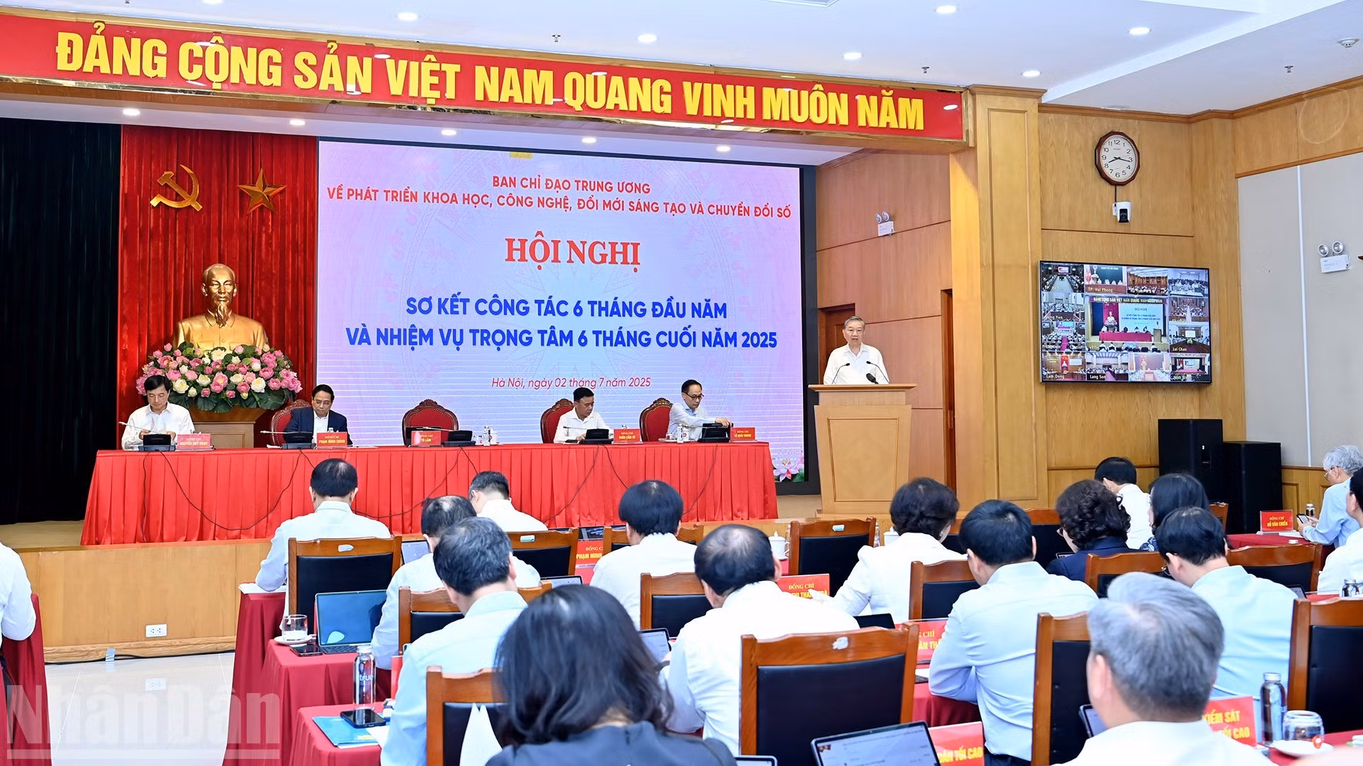 [Foto] Líder partidista de Vietnam preside conferencia sobre implementación de Resolución nº 57-NQ/TW