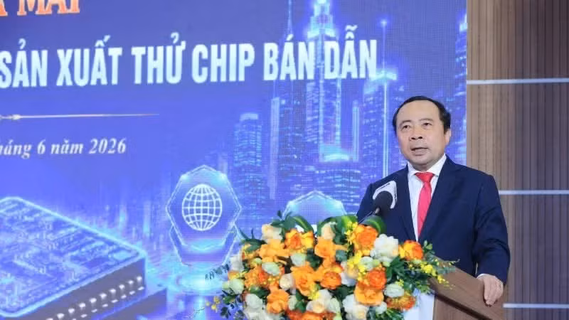 El ministro de Ciencia y Tecnología, Vu Hai Quan, habla en la cita. (Foto: Nhan Dan)