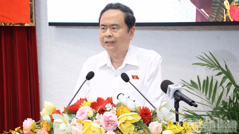 El presidente de la Asamblea Nacional de Vietnam, Tran Thanh Man, interviene en la cita. (Foto: Nhan Dan)