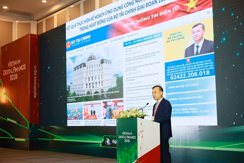 Nguyen Minh Ngoc, subdirector del Departamento de Tecnología de la Información y Transformación Digital del Ministerio de Finanzas de Vietnam, habla en la cita.
