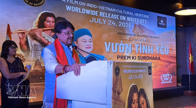 Kailash Vijayvargiya, ministro de Asuntos Parlamentarios del estado de Madhya Pradesh, pronuncia su discurso. (Foto: VNA)