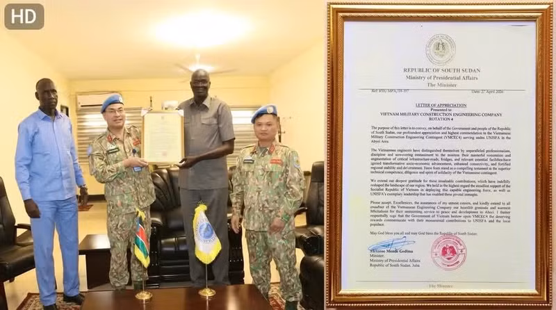 El cuarto equipo de ingenieros de Vietnam recibe la carta de reconocimiento de la Oficina de la Presidencia de Sudán del Sur.