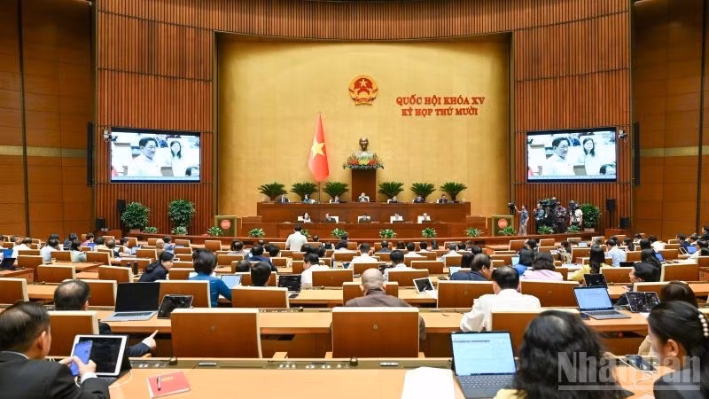 Asamblea Nacional de Vietnam debate estimación de presupuesto estatal