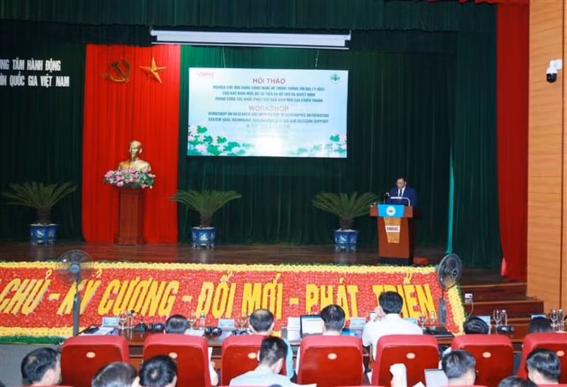 El subdirector general permanente del VNMAC Ha Dinh Huong habla en el evento (Foto: VNA)