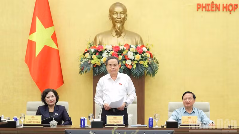 El presidente de la Asamblea Nacional de Vietnam, Tran Thanh Man, habla en el evento. (Foto: VNA)