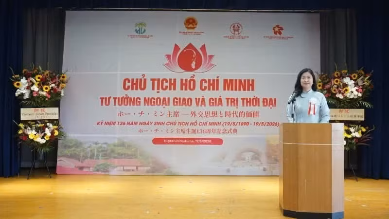 Trinh Thi Mai Phuong, cónsul general de Vietnam en Fukuoka, habla en la cita. (Foto: VNA)