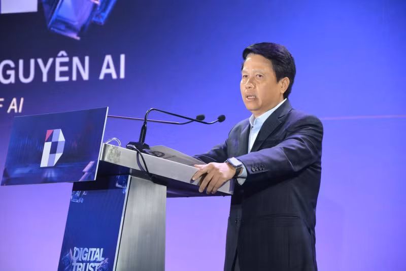El vicegobernador del Banco Estatal, Pham Tien Dung, en el evento. (Foto: bocongan.gov.vn)