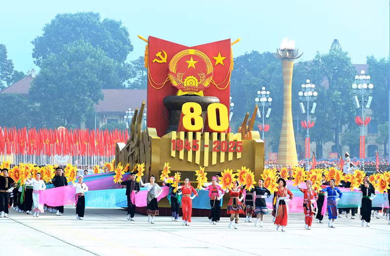 Vietnamitas en el extranjero celebran el 80º aniversario del Día Nacional con eventos en todo el mundo