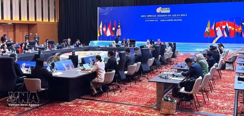 En la reunión del Consejo de la Comunidad Económica de la Asean el 24 de octubre de 2025. (Foto: VNA)