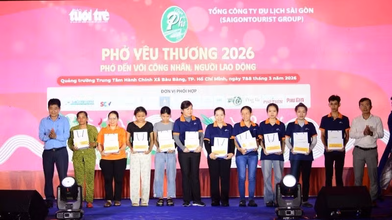 Animado programa “Pho del Amor 2026” dedicado a trabajadores en Ciudad Ho Chi Minh