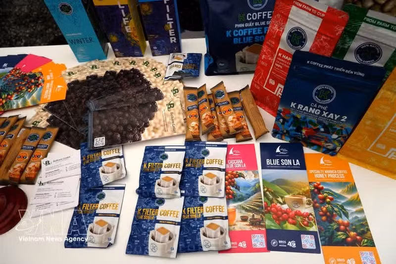 Productos cafeteros vietnamitas en el evento. (Foto: VNA)
