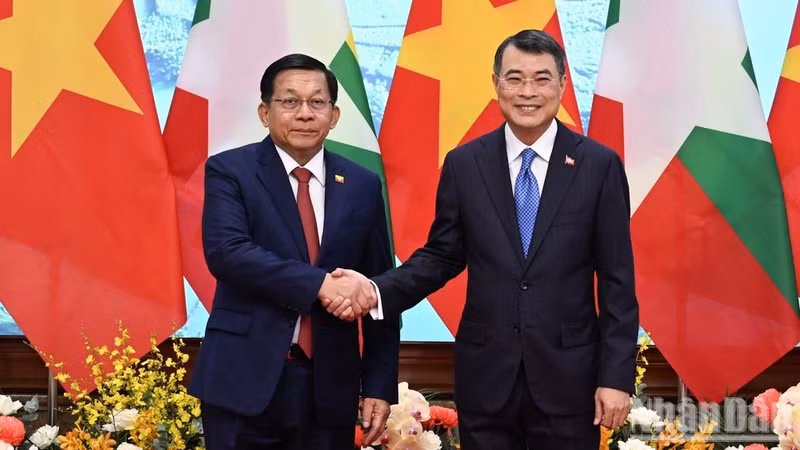 El primer ministro de Vietnam, Le Minh Hung, y el presidente de Myanmar, Min Aung Hlaing. (Foto: Nhan Dan)