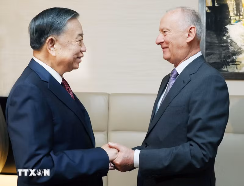 El secretario general del Partido Comunista y presidente de Vietnam, To Lam, se reúne con Nikolai Patrushev, asistente del presidente de Rusia y titular del Consejo Marítimo del país. (Foto: VNA)