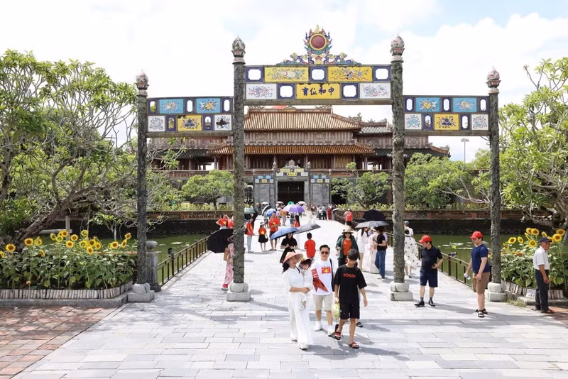 La Ciudadela Imperial es un popular destino turístico en Hue. Foto: VNA
