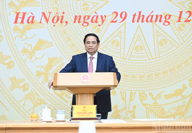 El primer ministro Pham Minh Chinh habla en el evento. (Foto: Nhan Dan)