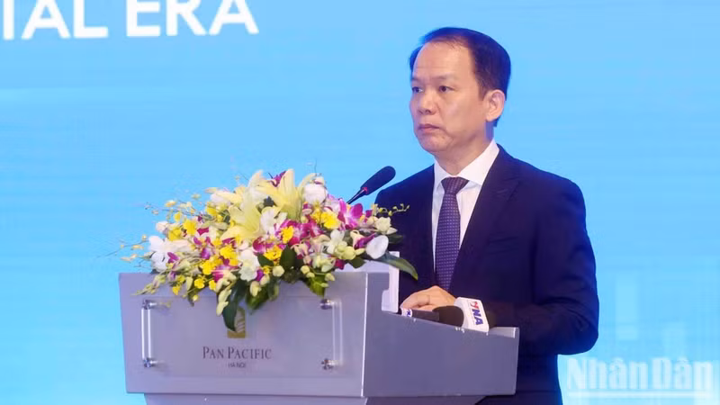 El ministro vietnamita de Justicia, Hoang Thanh Tung, interviene en el evento.