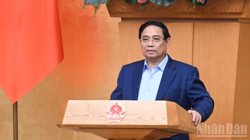El primer ministro de Vietnam, Pham Minh Chinh, interviene en la reunión. (Foto: Nhan Dan)