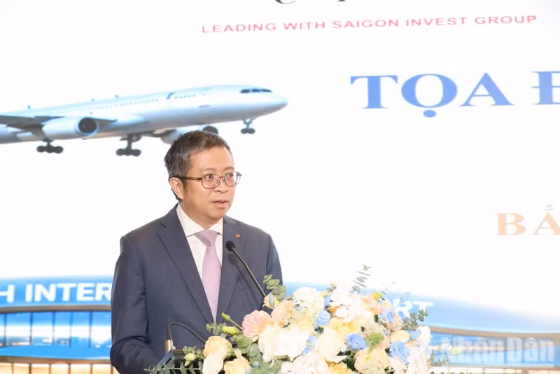 El embajador de Vietnam en China, Pham Thanh Binh, en la cita.
